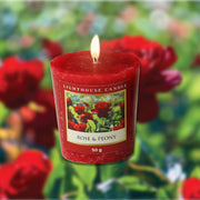 Scented Candle Online India All orders dispatch within 48 hours. 100% Free Returns. Happiness Guaranteed. Gold Glass Holder with 4 Richly Scented Candles - Festive Gift Box Candle for Decoration